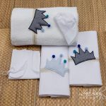 Λαδόπανο λευκό-σιέλ “Κορώνα” Lina Baby 1455-4