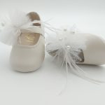 Παπουτσάκια αγκαλιάς Εκρού EVERKID Κ410Ε